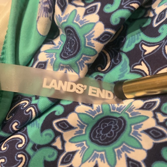 LANDS’ END Size 12 Tankini Top Padded Adjustable Straps Nylon/Spandex - Picture 8 of 9